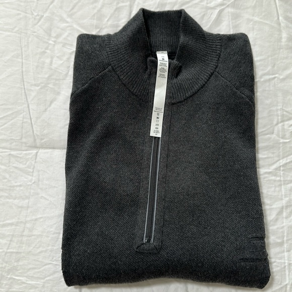 lululemon athletica Sweaters - Lululemon fitted grey sweater.